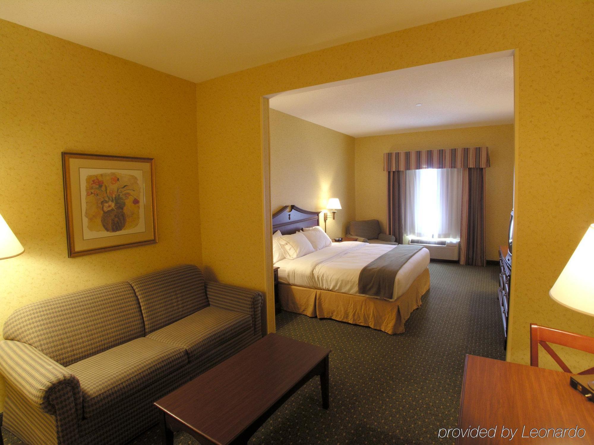 Holiday Inn Express & Suites Williamsburg By Ihg Exterior foto